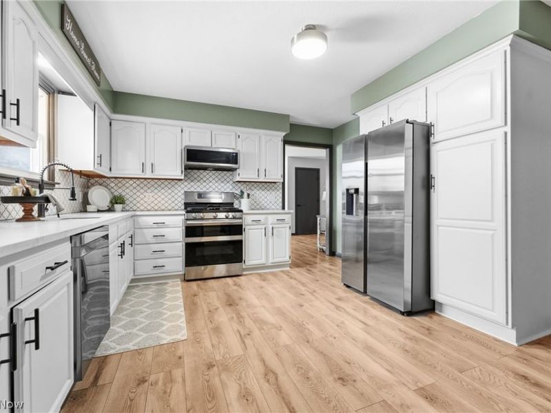 422 N Crown Hill Road, Orrville, OH 44667 Photo 16