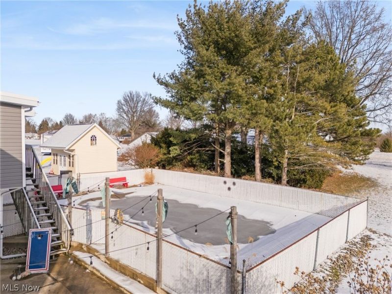 422 N Crown Hill Road, Orrville, OH 44667 Photo 4