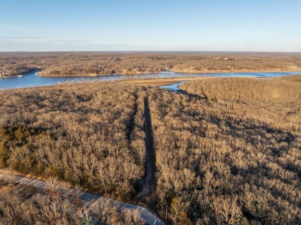 23583 Salley Drive, Warsaw, MO 65355