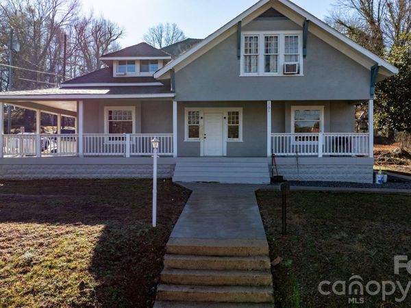 1101 College Avenue SW, Lenoir, NC 28645