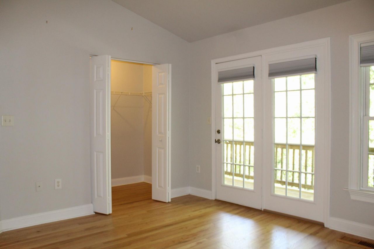 4527 Great Oak Drive Photo 10