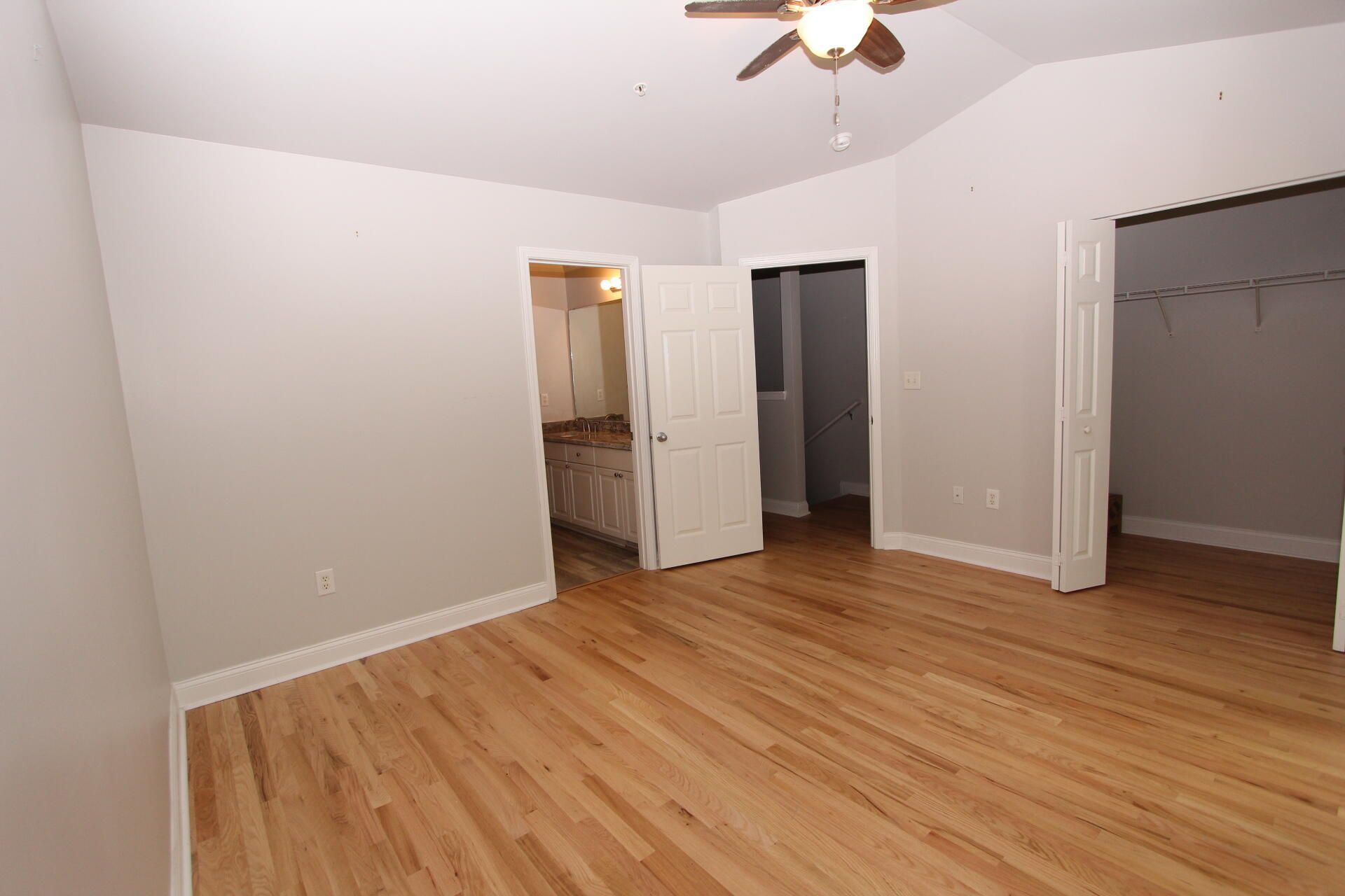 4527 Great Oak Drive Photo 12