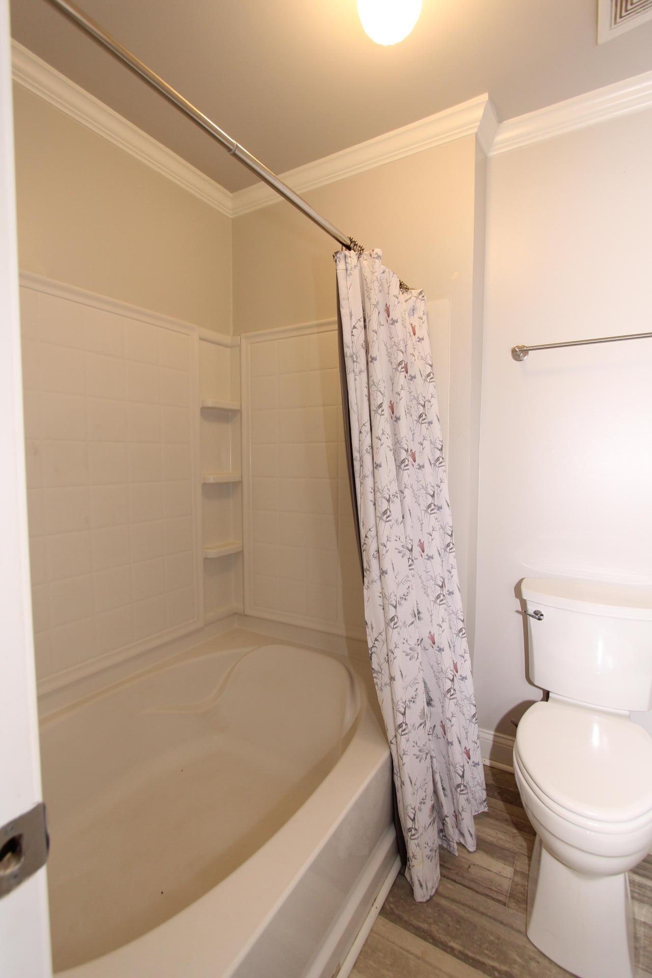 4527 Great Oak Drive Photo 14