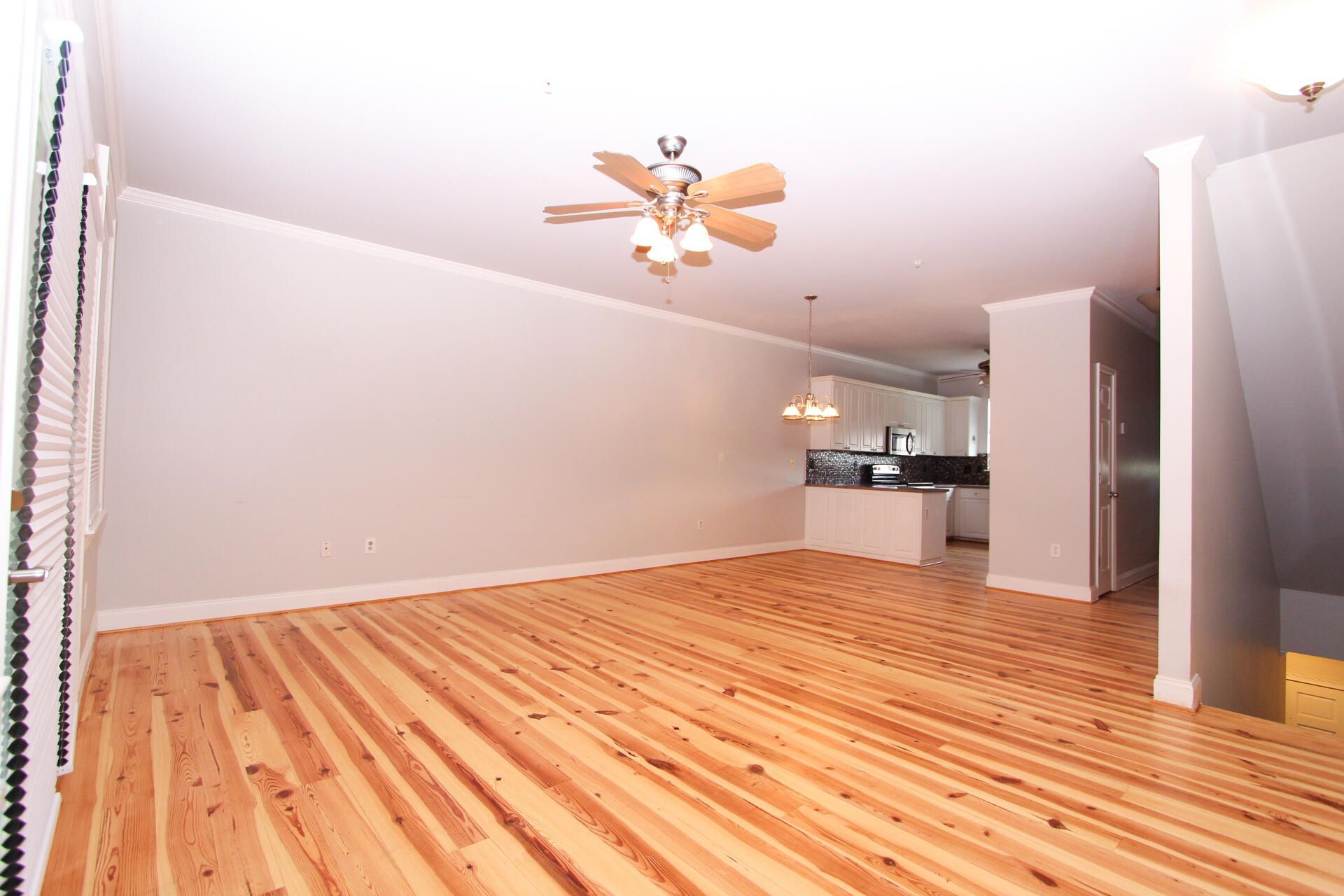 4527 Great Oak Drive Photo 4