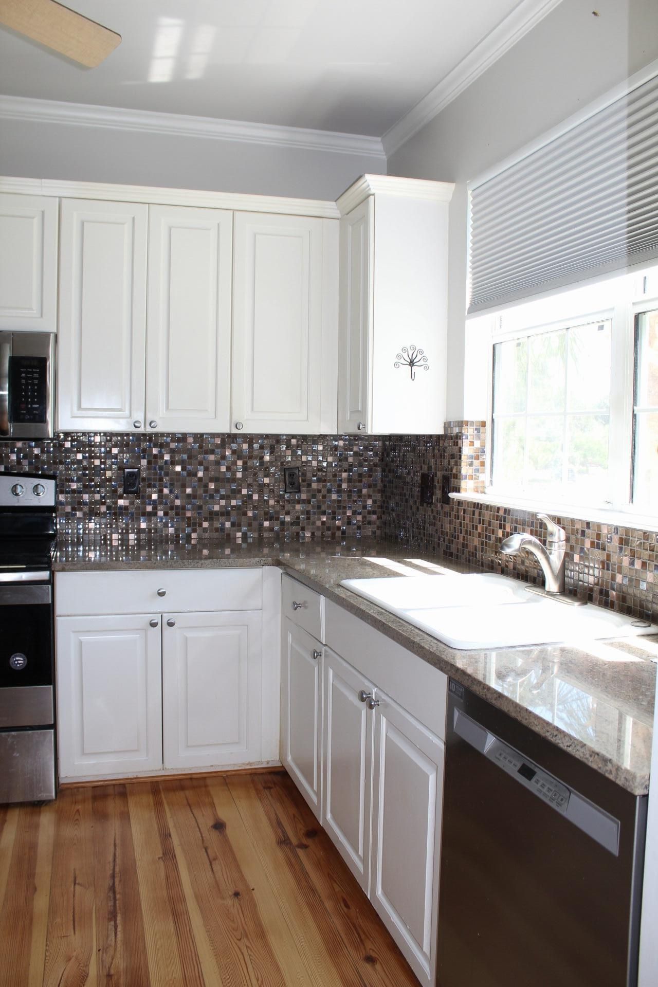 4527 Great Oak Drive Photo 6