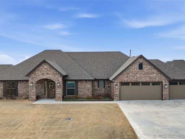 14128 N 70th East Avenue, Collinsville, OK 74021