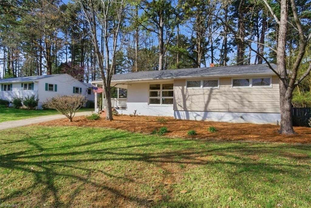 2502 Netherwood Drive, Greensboro, NC 27408 Main Photo