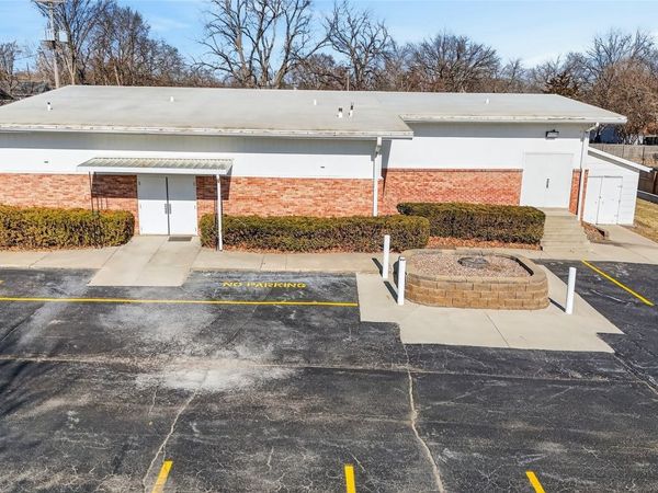 3023 E 29th Street, Des Moines, IA 50317