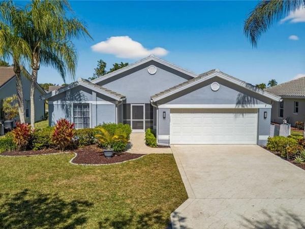 7611 Cameron CIR, FORT MYERS, FL 33912