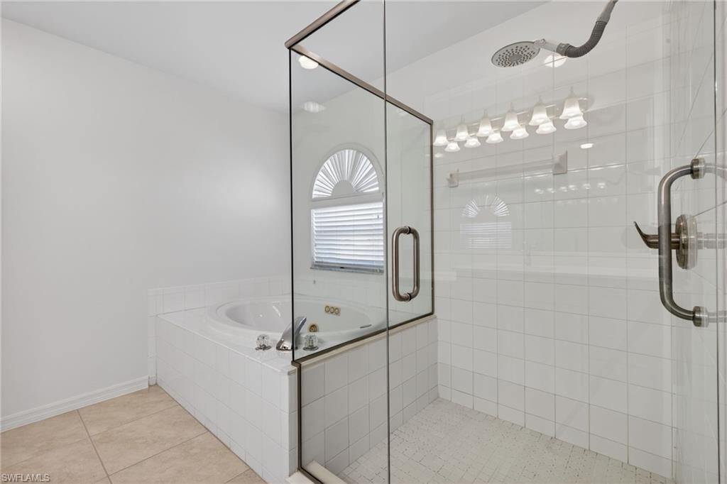 7611 Cameron Cir, Fort Myers, FL 33912 Photo