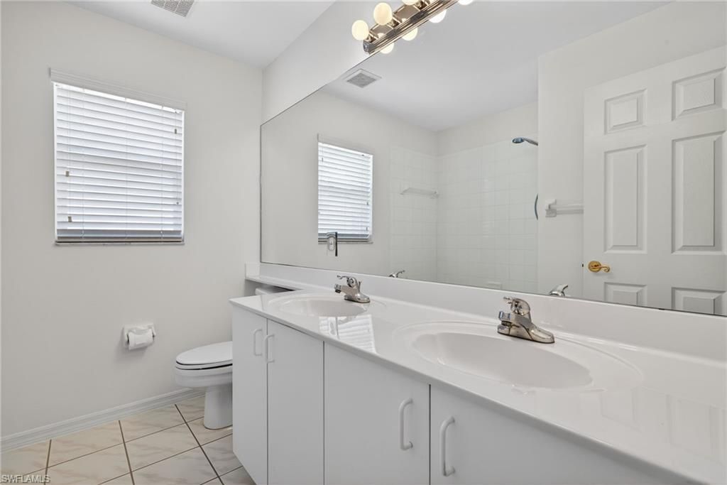 7611 Cameron Cir, Fort Myers, FL 33912 Photo