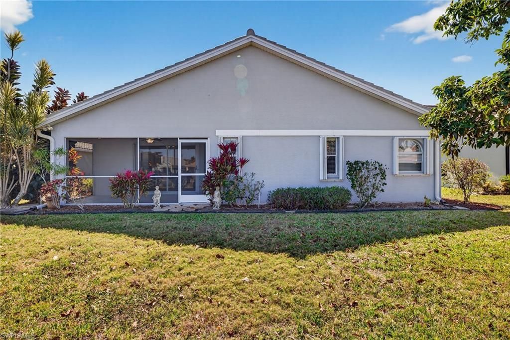 7611 Cameron Cir, Fort Myers, FL 33912 Photo