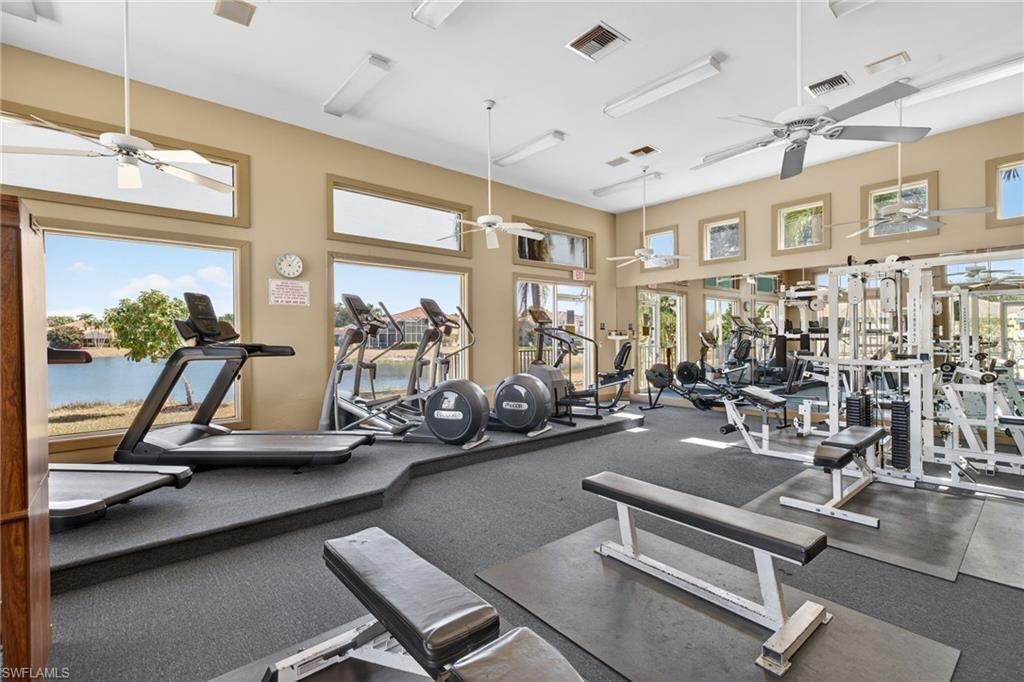7611 Cameron Cir, Fort Myers, FL 33912 Photo