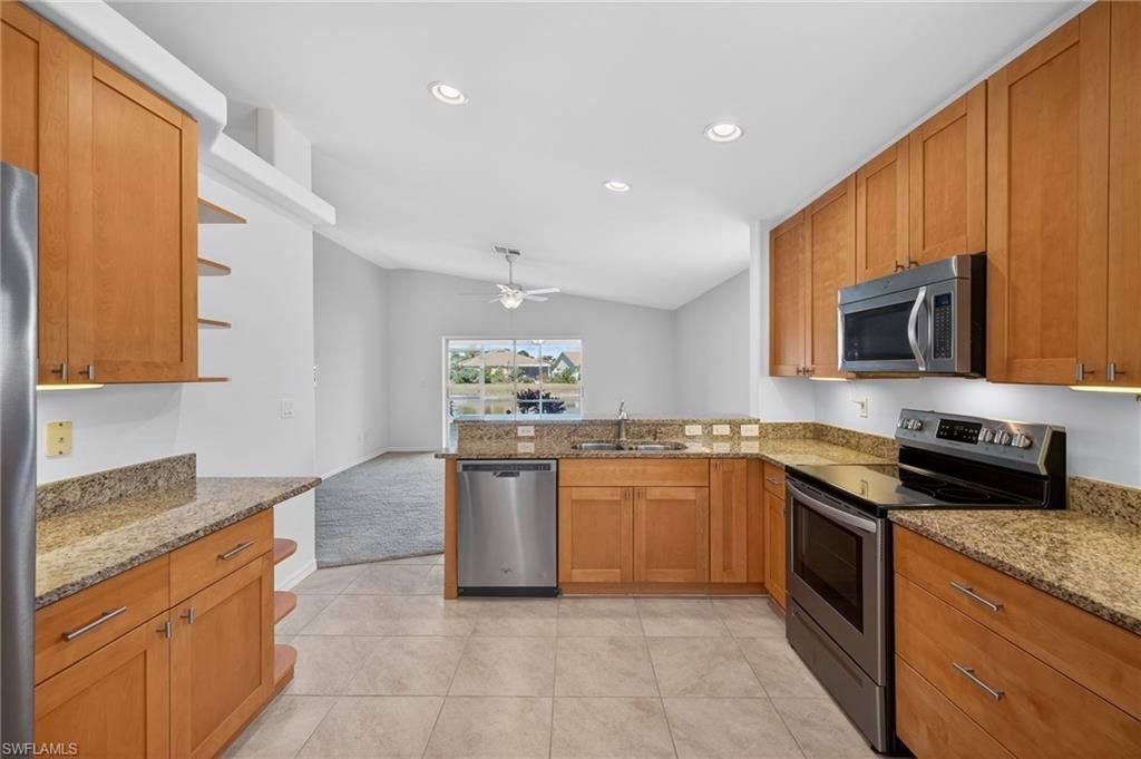 7611 Cameron Cir, Fort Myers, FL 33912 Photo