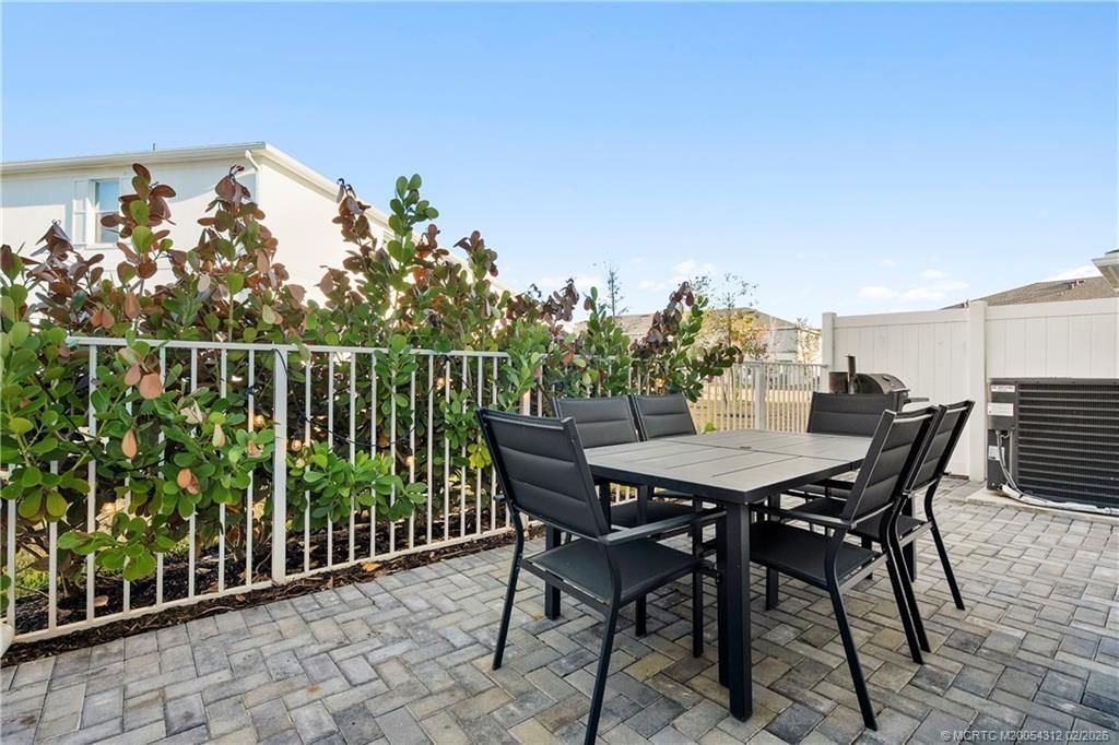 649 NE Waters Edge Lane, Port Saint Lucie, FL 34983 Photo