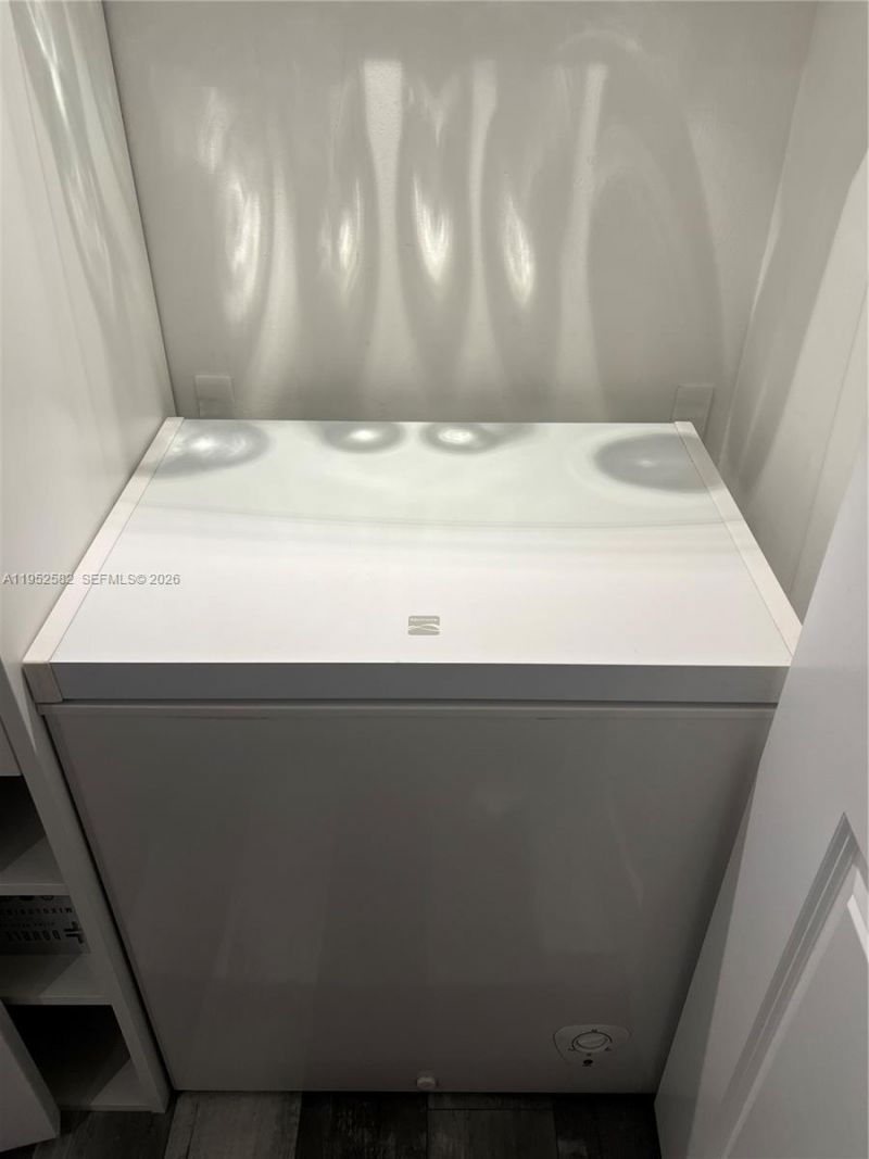 3675 N Country Club Dr, Unit 2408, Aventura, FL 33180 Photo