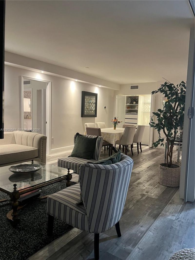 3675 N Country Club Dr, Unit 2408, Aventura, FL 33180 Photo