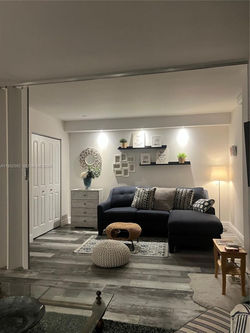 3675 N Country Club Dr, Unit 2408, Aventura, FL 33180 Photo