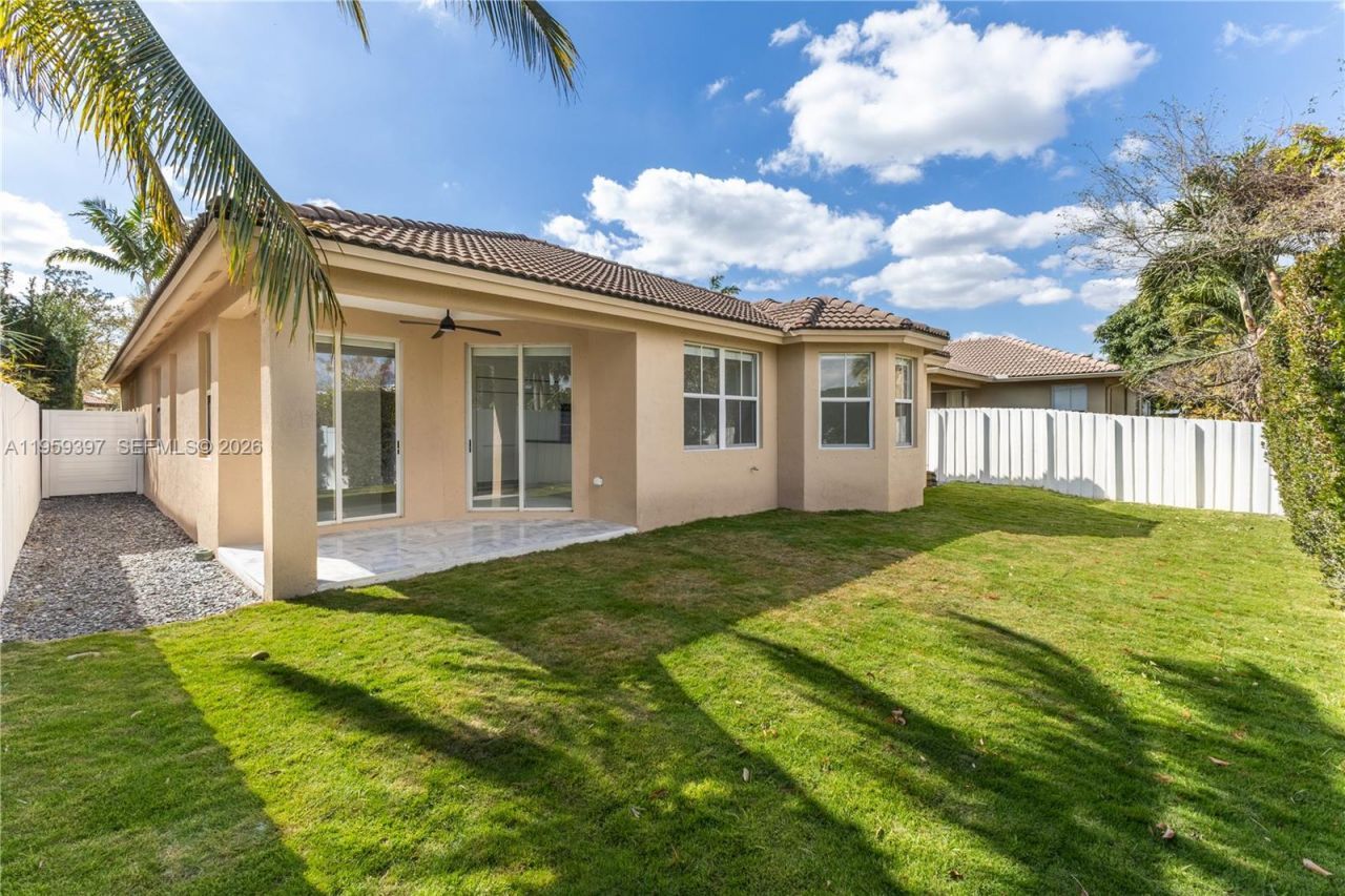 11321 NW 79th Ln, Doral, FL 33178 Photo