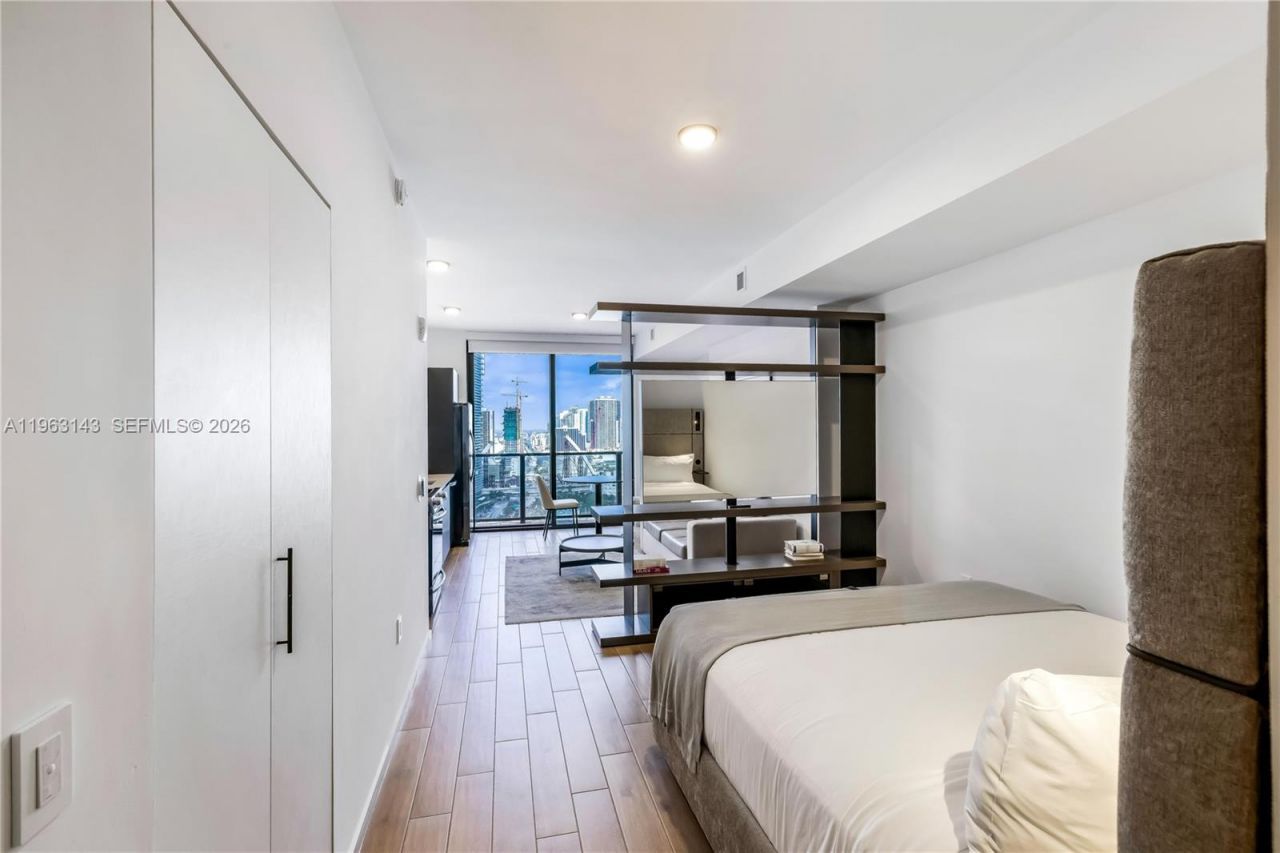 398 NE 5th St, Unit 2205, Miami, FL 33132 Photo