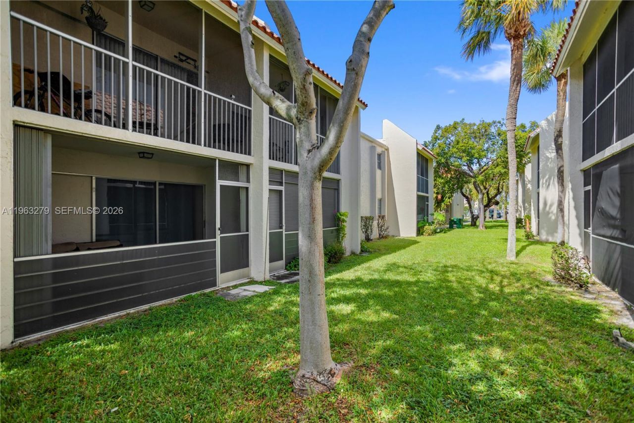 1428 SE 4th Ave , Unit 132, Deerfield Beach, FL 33441 Photo