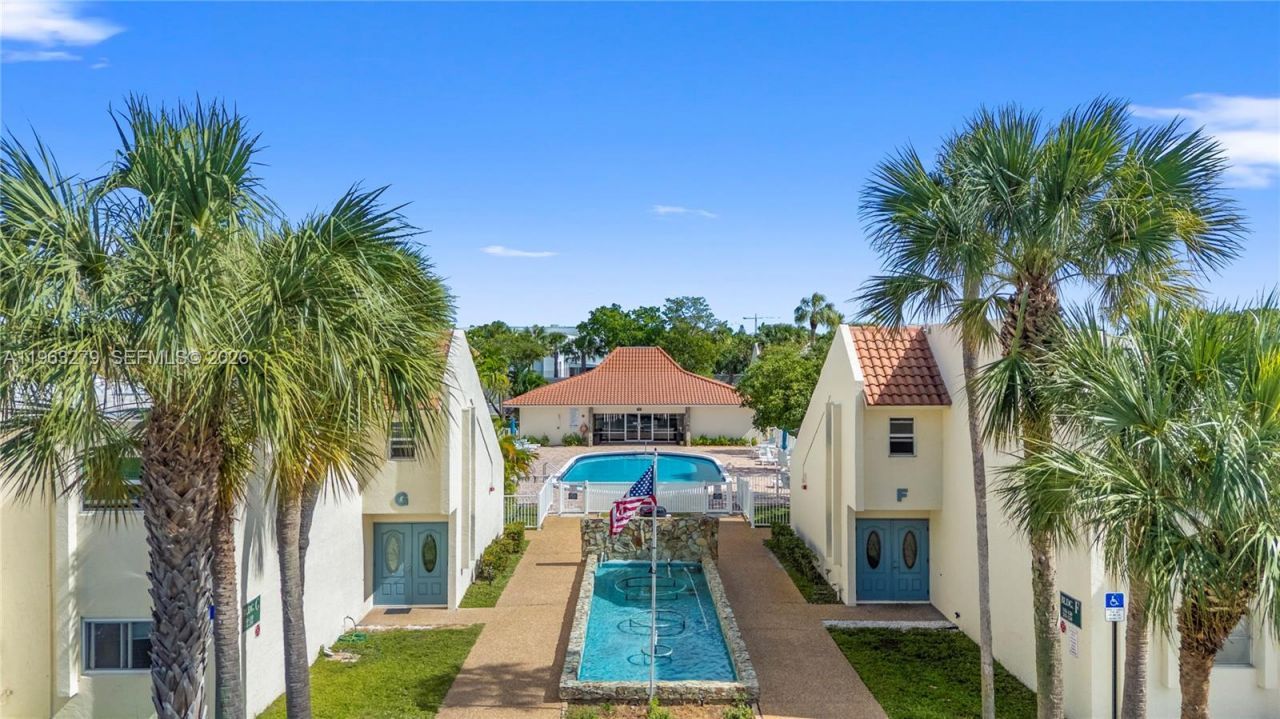 1428 SE 4th Ave , Unit 132, Deerfield Beach, FL 33441 Photo