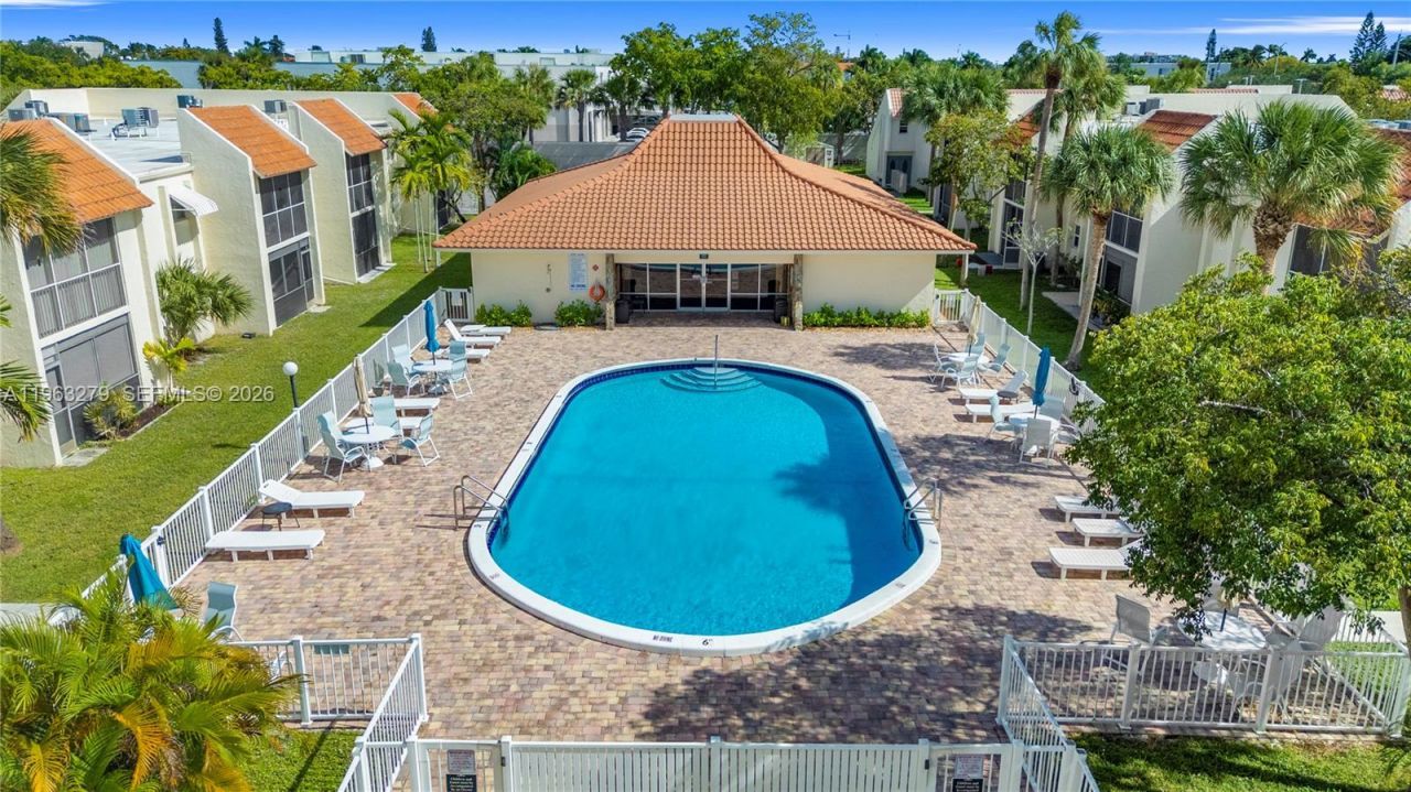 1428 SE 4th Ave , Unit 132, Deerfield Beach, FL 33441 Photo