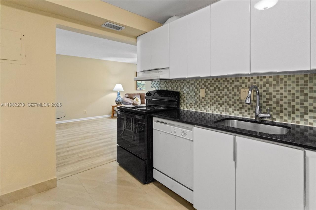 1428 SE 4th Ave , Unit 132, Deerfield Beach, FL 33441 Photo