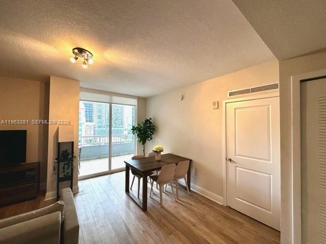 170 SE 14th St , Unit 1606, Miami, FL 33131 Photo