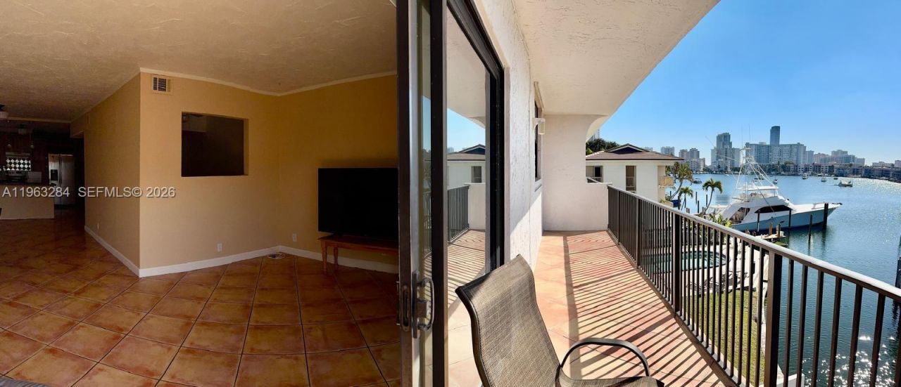 1900 Diana Dr, Unit 3C, Hallandale Beach, FL 33009 Photo