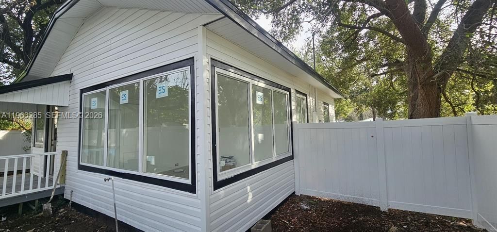 1311 11th Ave S, Saint Petersburg, FL 33705 Photo