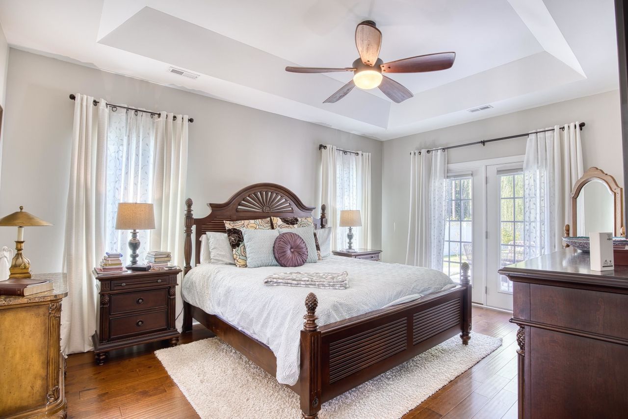 141 Camrose Way Photo 18