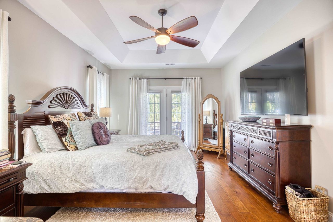 141 Camrose Way Photo 19