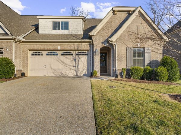 220 Vintage Way, Lebanon, TN 37087