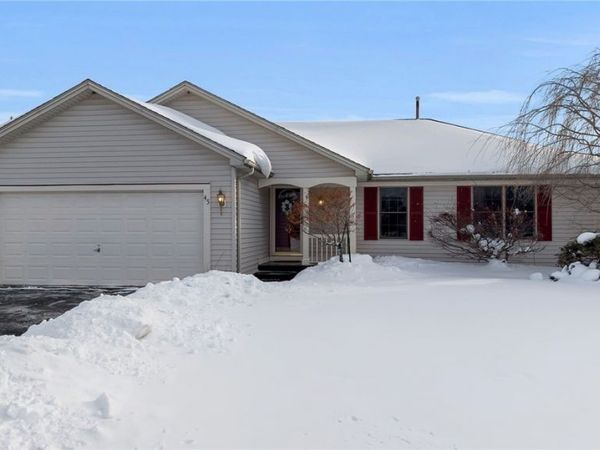 45 Woodgate Drive, Lancaster, NY 14086