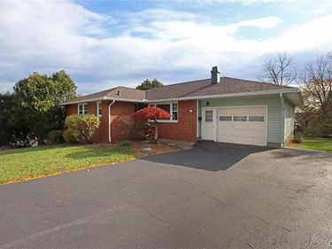 112 Terrace Circle , Syracuse, NY 13214