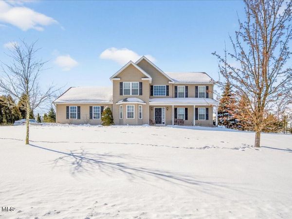 28 Stableford Place, Mechanicville, NY 12118