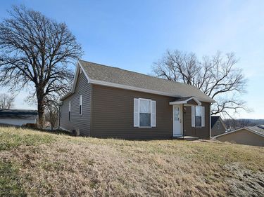161 S WALNUT Street, AVOCA, IA 51521