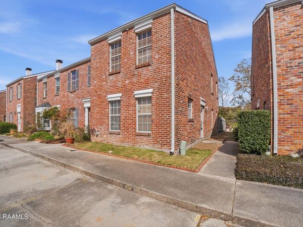 451 Rena Drive, Lafayette, LA 70503