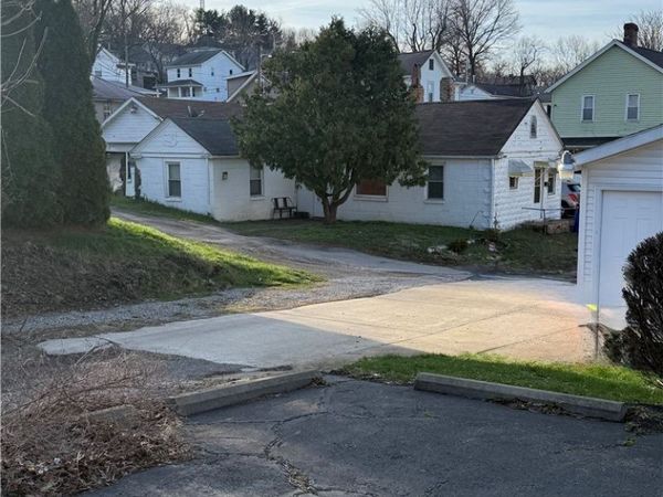 1313 Riverview Street, East Liverpool, OH 43920