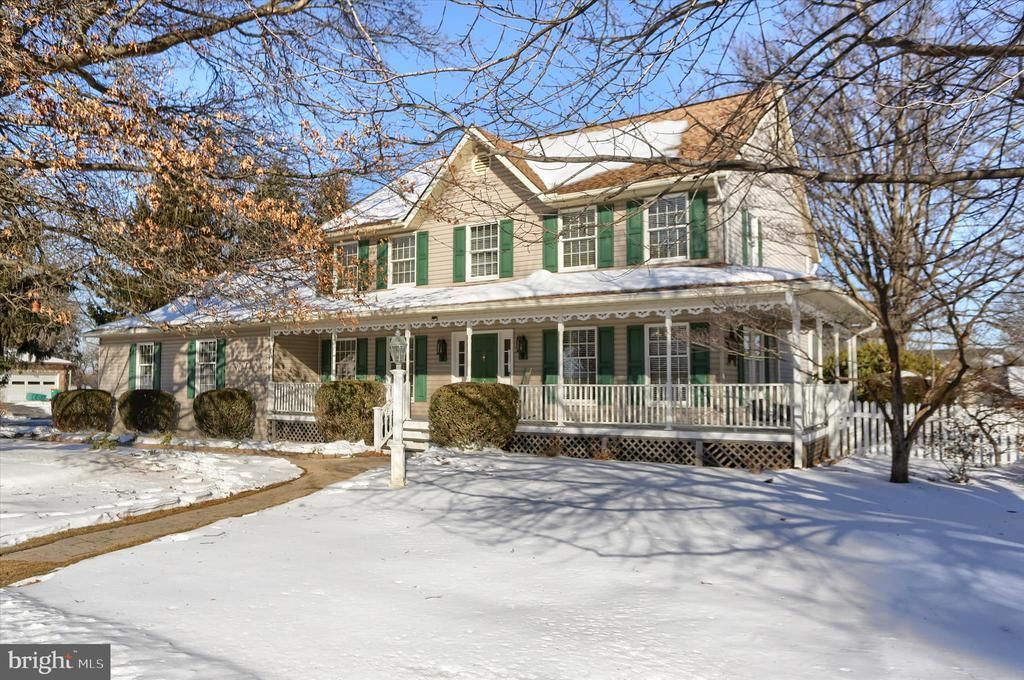 12 Southern Cross Drive, Boiling Springs, PA 17007 Main Photo