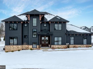 5848 WILD LILAC DRIVE, Unit 17, EAST PETERSBURG, PA 17520