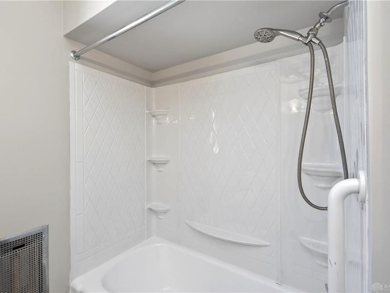 4477 E Centerville Road, Sugarcreek Township, OH 45370 Photo 20