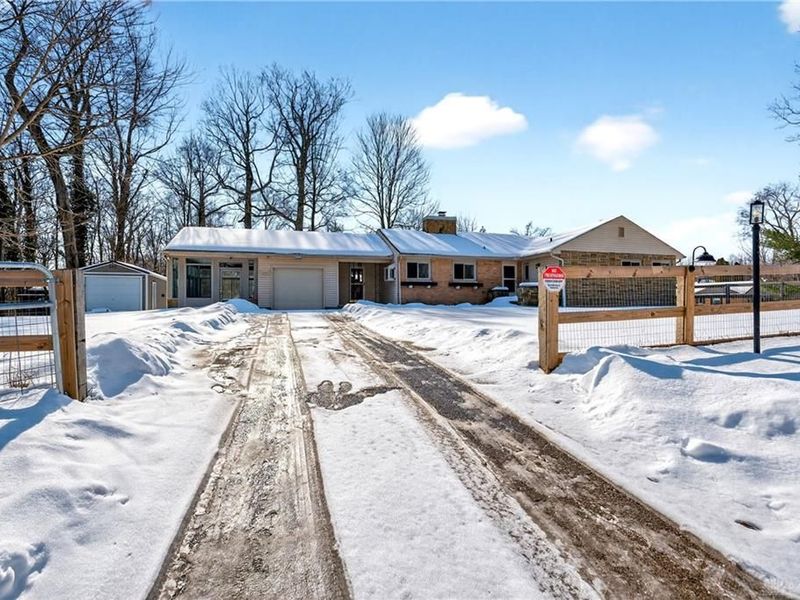 4477 E Centerville Road, Sugarcreek Township, OH 45370 Photo 3