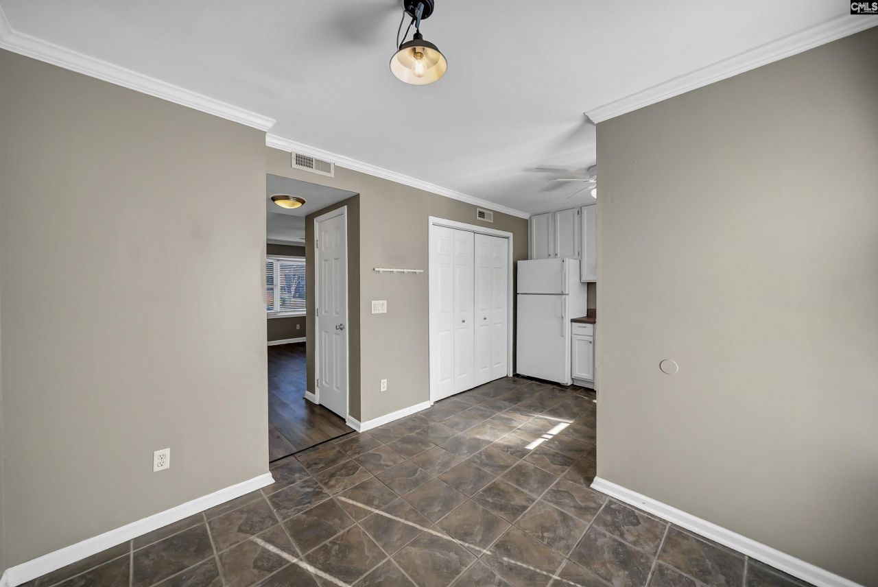 940 Glenn Street Photo 14