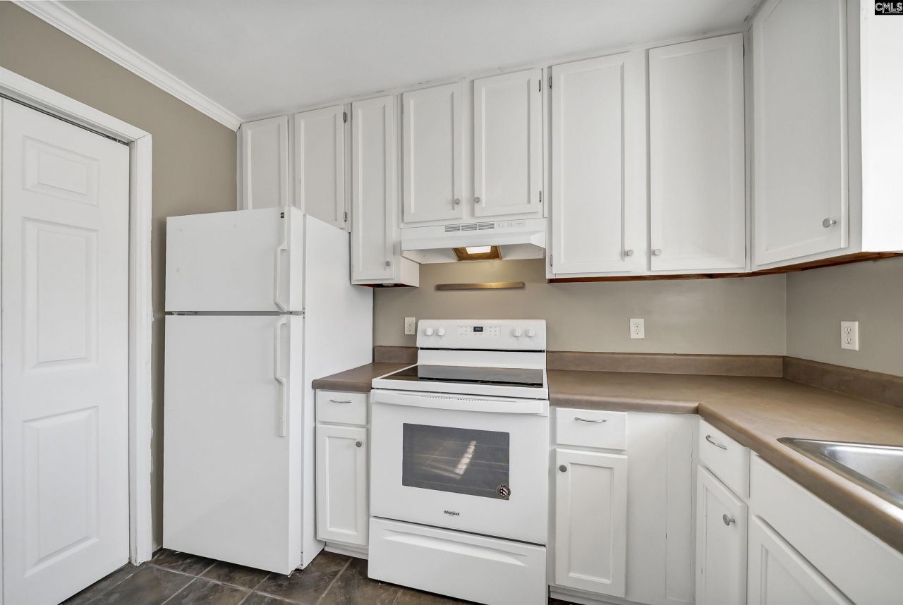 940 Glenn Street Photo 17