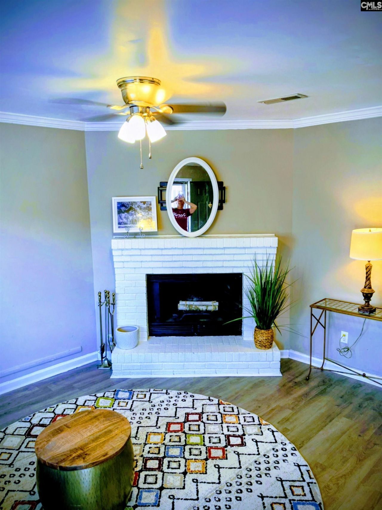 940 Glenn Street Photo 9