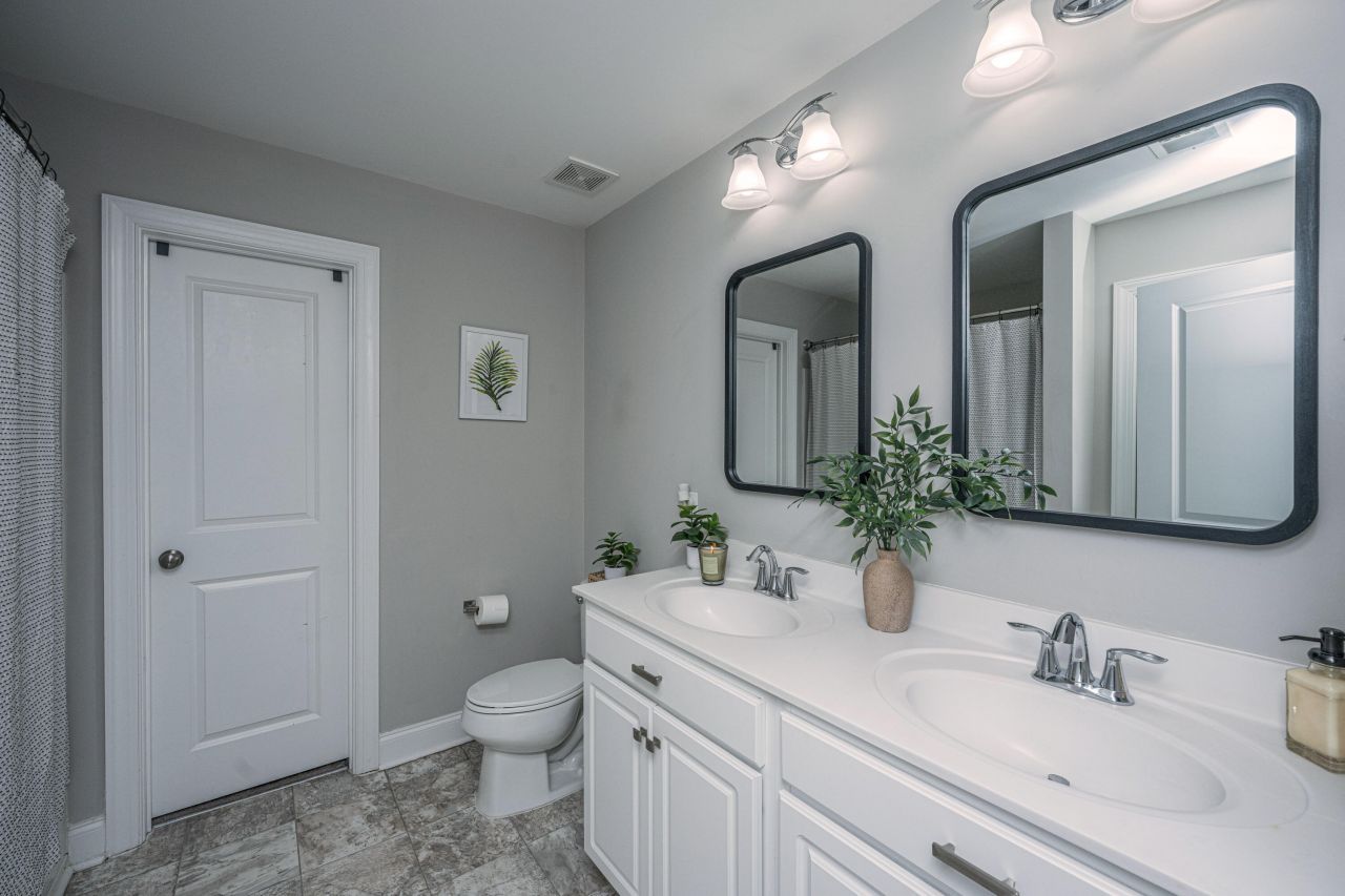 3845 Tupelo Branch Row Photo 28