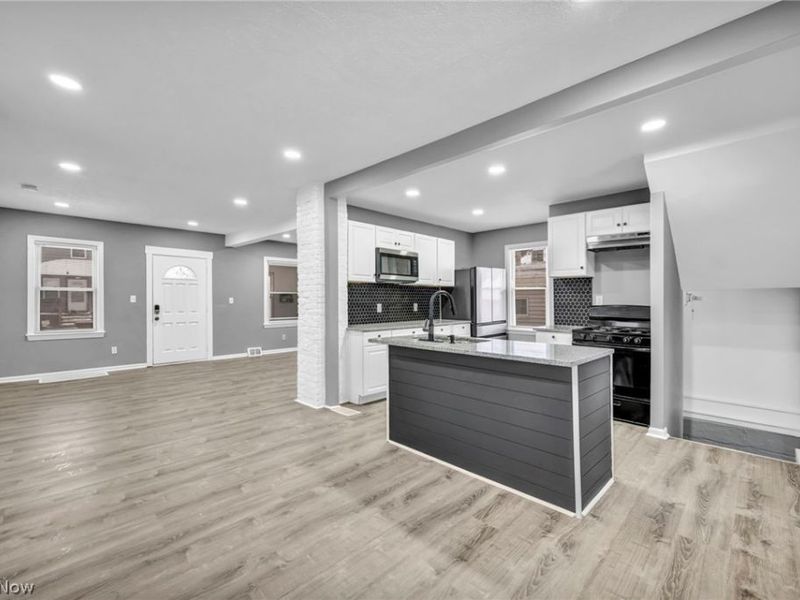 3560 W 66th Street, Cleveland, OH 44144 Photo 12