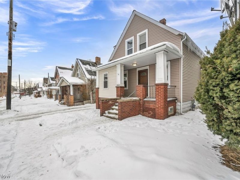 3560 W 66th Street, Cleveland, OH 44144 Photo 4